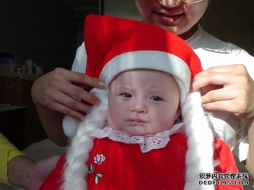 欧联时报:圣诞是华人与当地人联谊情感的时机