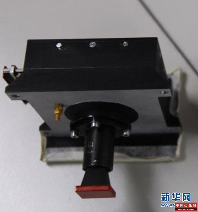 （图文互动·嫦娥三号）（2）降落相机将“居高临下”捕捉嫦娥落月精彩瞬间