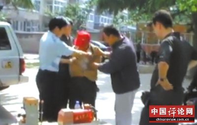 出纳枪杀领导 最高法未核准死刑