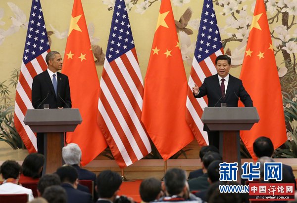 11月12日,国家主席习近平在北京人民大会堂与来访的美国总统奥巴马举行会谈。会谈后,习近平与奥巴马共同会见记者。 新华社记者 庞兴雷摄 11月12日,国家主席习近平在北京人民大会堂与来访的美国总统奥巴马举行会谈。会谈后,习近平与奥巴马共同会见记者。 新华社记者 庞兴雷摄