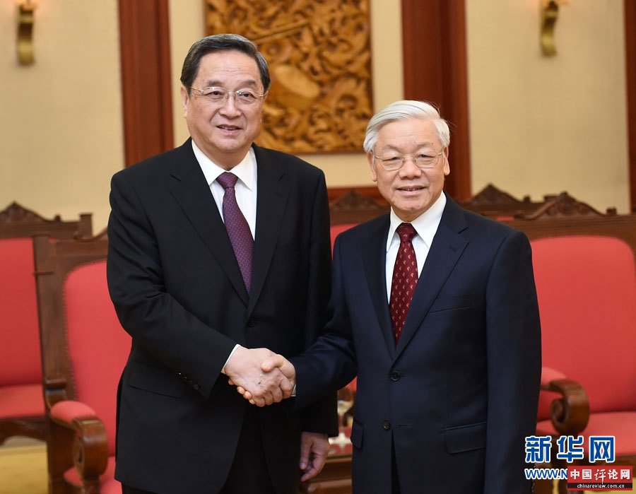 12月25日至27日,中共中央政治局常委、全国政协主席俞正声对越南进行正式访问。这是12月26日,俞正声在河内会见越共中央总书记阮富仲。 新华社记者刘建生摄 12月25日至27日,中共中央政治局常委、全国政协主席俞正声对越南进行正式访问。这是12月26日,俞正声在河内会见越共中央总书记阮富仲。 新华社记者刘建生摄