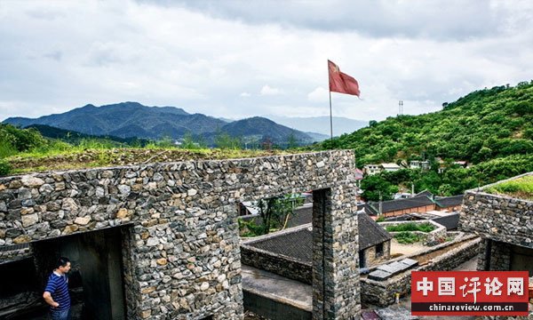 长城脚下的度假村：北沟村。图源网络
