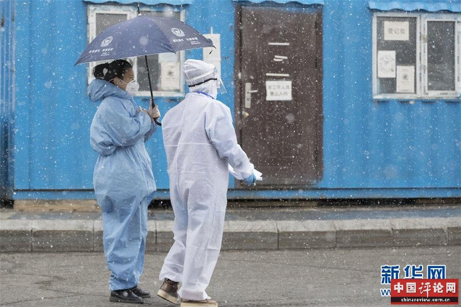 （在习近平新时代中国特色社会主义思想指引下——新时代新作为新篇章·习近平总书记关切事·图文互动）（6）祛疫未竟 征衣不解——绥芬河小城的抗疫故事