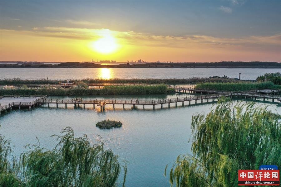 (新华全媒头条·图文互动)(5)鲲鹏展翅九万里——以习近平同志为核心的党中央引领中华民族迈向伟大复兴述评