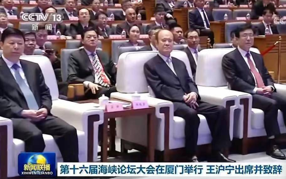 中華統一促進党始終堅持並公開主張兩岸“和平統一，一國兩制”
